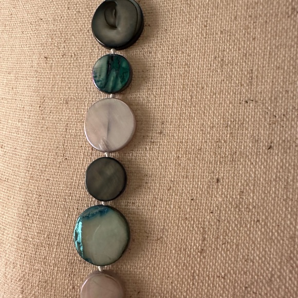 NWT MOTHER OF PEARLS NECKLACE - Picture 8 of 16